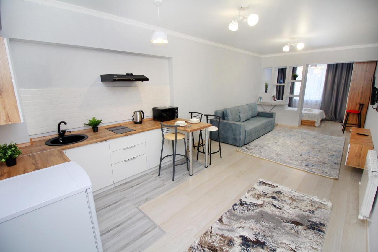 Cozy Studio In The Best Area! 4 Almaty Ngoại thất bức ảnh