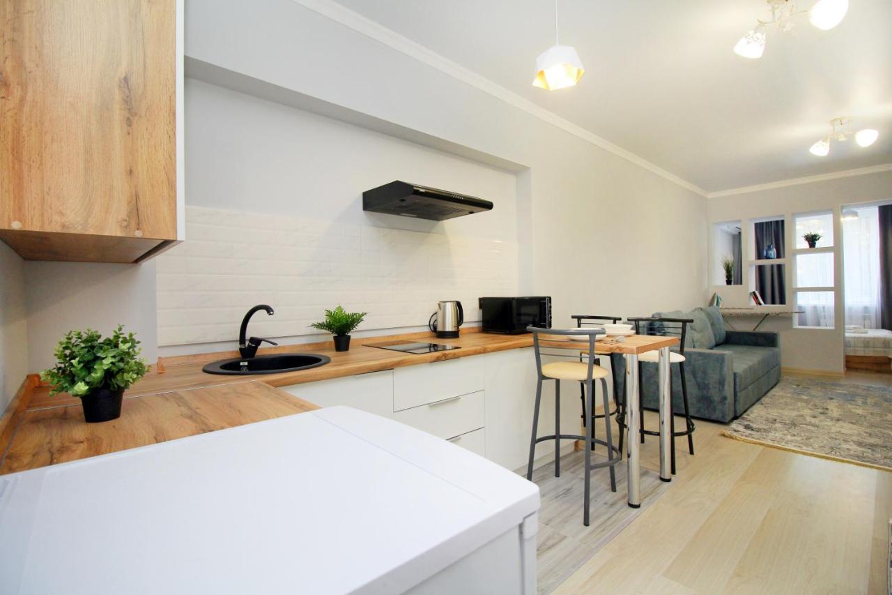 Cozy Studio In The Best Area! 4 Almaty Ngoại thất bức ảnh